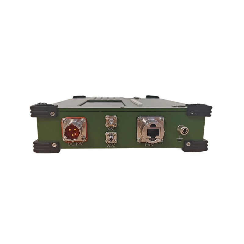 Communication Analog Signal Source (6GHz, 18GHz)